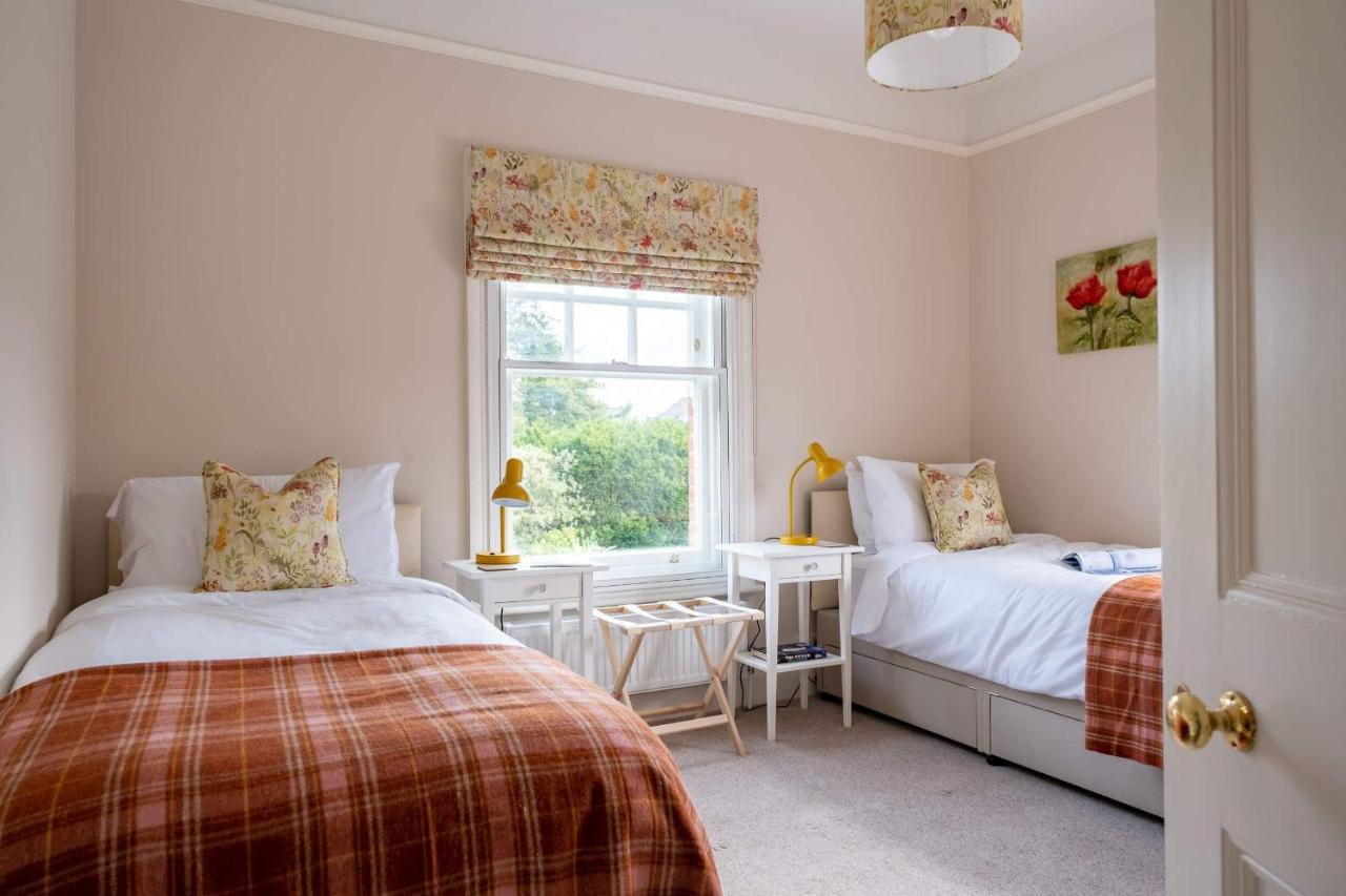 Surrey Lodge Brockenhurst Extérieur photo